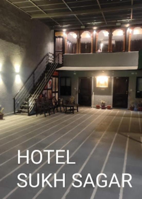 Sukh Sagar Hotel Τζαϊπούρ Εξωτερικό φωτογραφία
