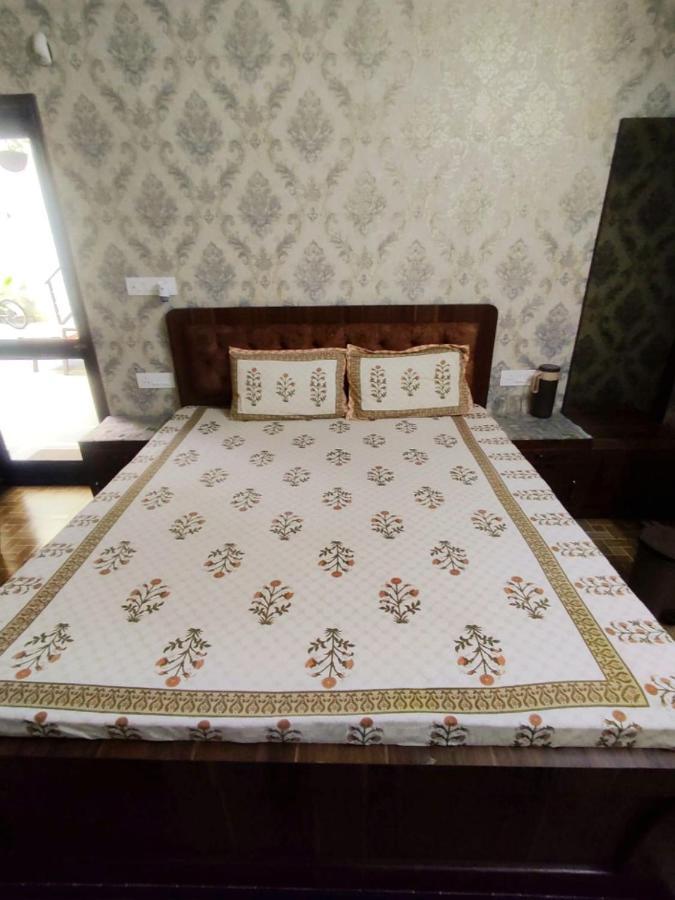 Sukh Sagar Hotel Τζαϊπούρ Εξωτερικό φωτογραφία