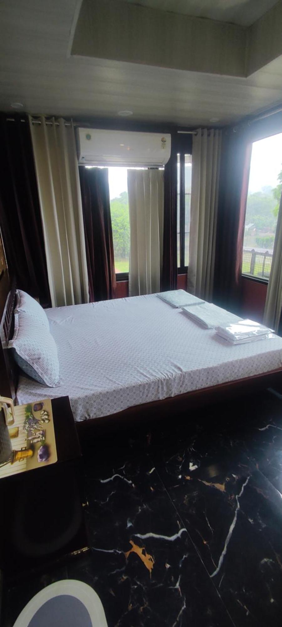 Sukh Sagar Hotel Τζαϊπούρ Εξωτερικό φωτογραφία